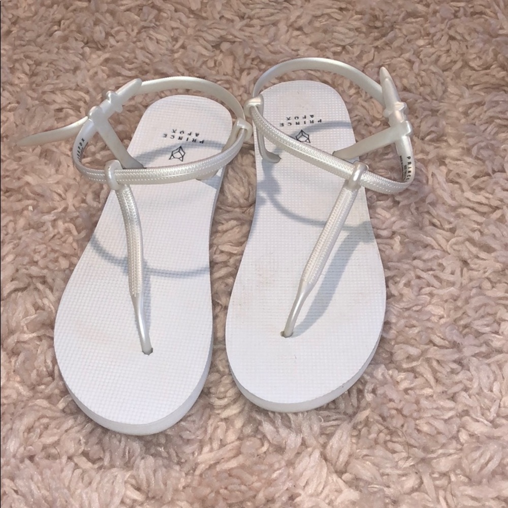 Aeropostale brand white sandals